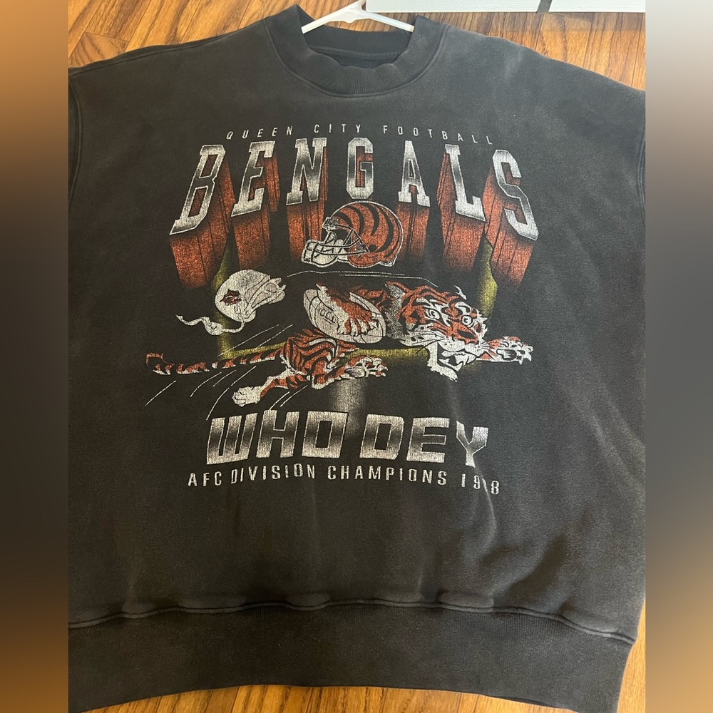 Abercrombie & Fitch Bengals Crewneck Sweatshirt